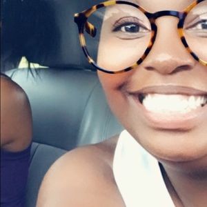 Meet your Posher, Shenique